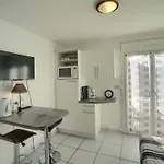 Renove Avec Balcon, Animaux Acceptes, Wifi, A 650m Des Thermes - Fr-1-451-92 شقة