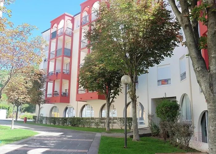 Renove Avec Balcon, Animaux Acceptes, Wifi, A 650m Des Thermes - Fr-1-451-92 Lamalou-les-Bains